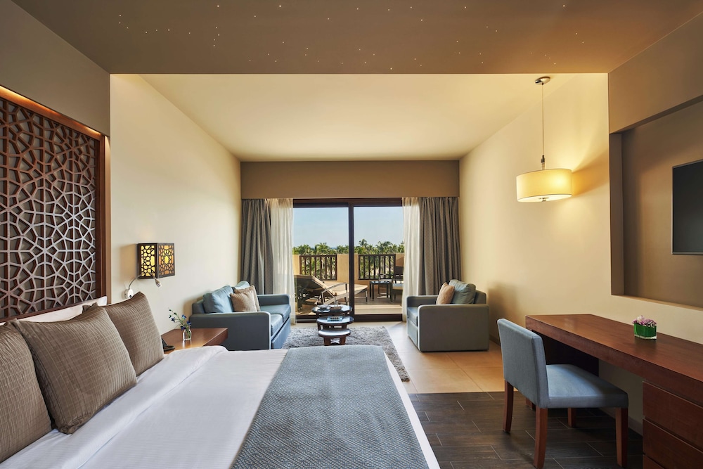 Family Ocean View King Room With Aqua Park Entrance