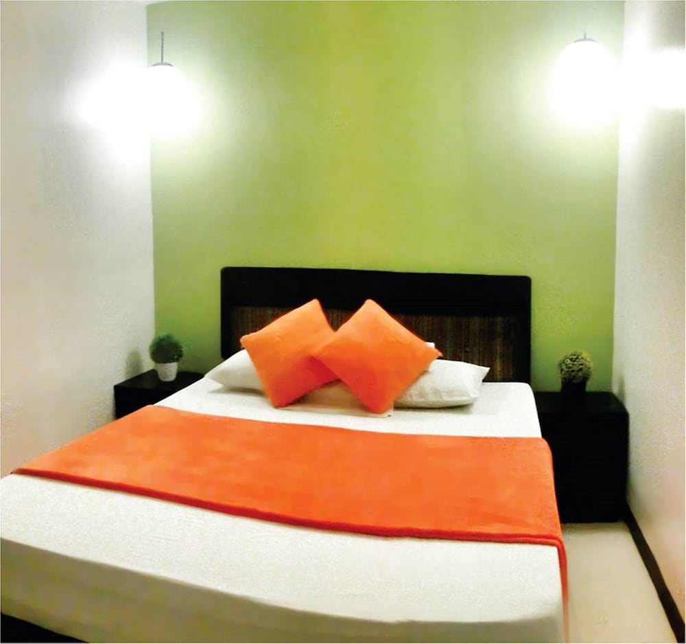 2 Bedroom