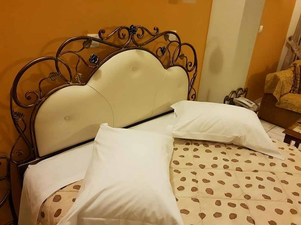 Triple Room - Photo 6
