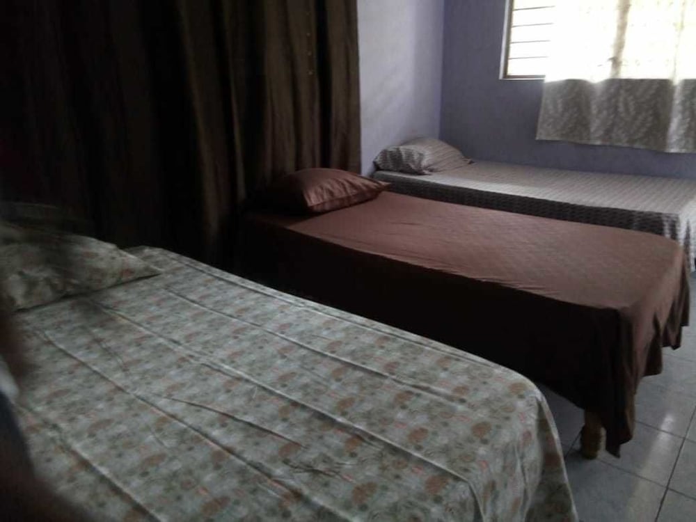Basic Double Or Twin Room, 2 Twin Beds photo 3