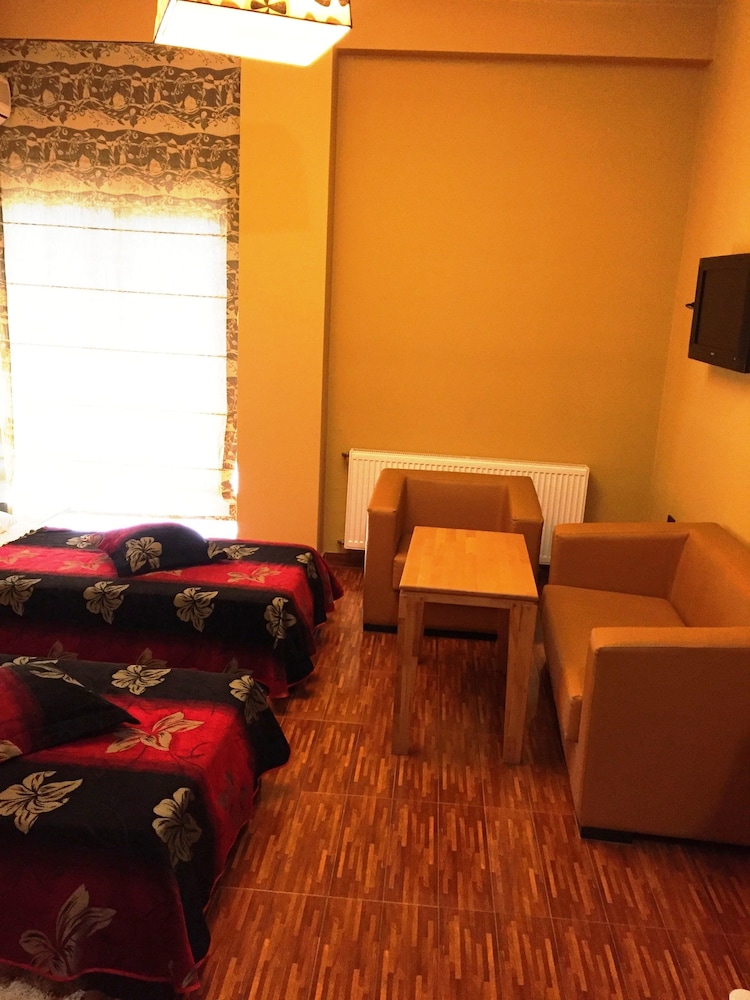 Standard Twin Room, 2 Twin Beds, Balcony photo 2