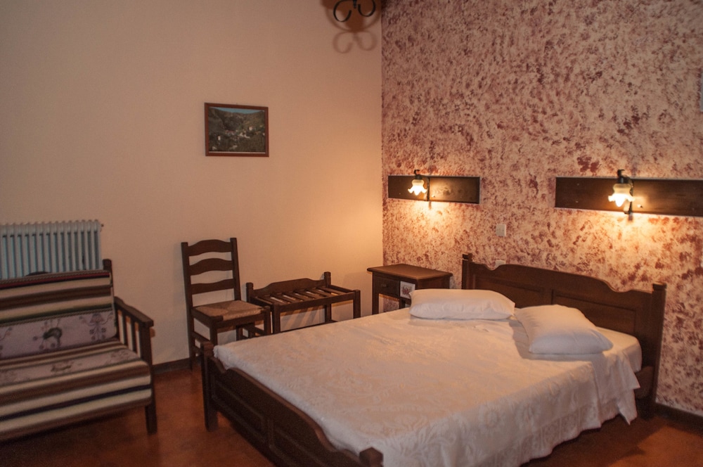 Classic Twin Room, 1 Double Bed, Sea View photo 3
