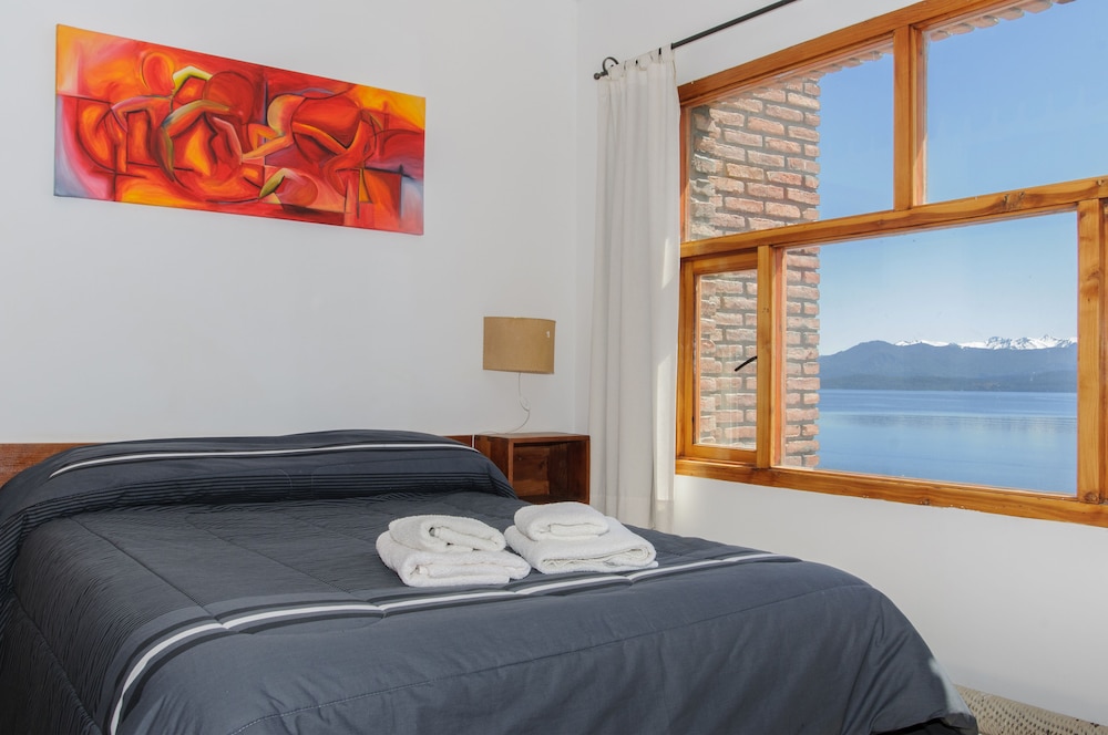 Premium Apartment, 2 Bedrooms, Lake View photo 3