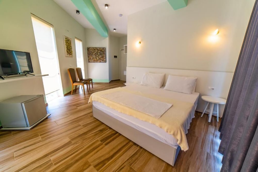 Double Room, Balcony