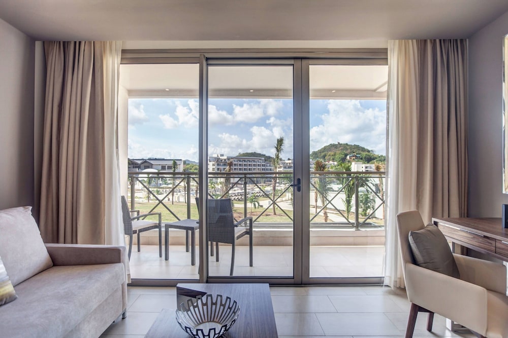 Luxury Junior Suite Ocean View - Photo 20