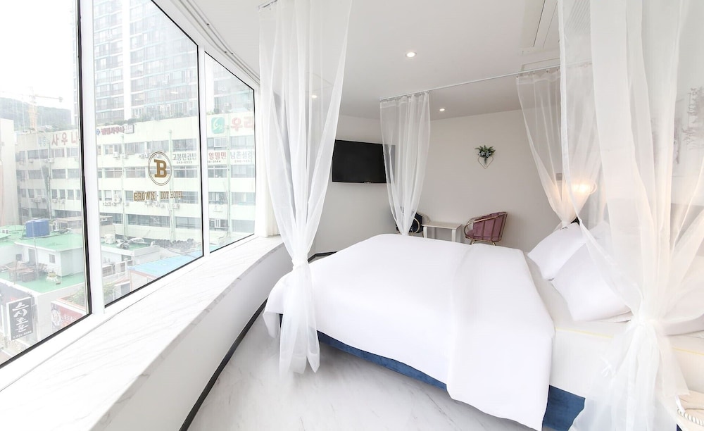 Panoramic Double Room, 1 Queen Bed, Beach View, Beachfront photo 1