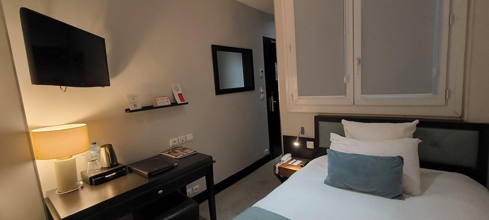 Single Room - 1 large single bed