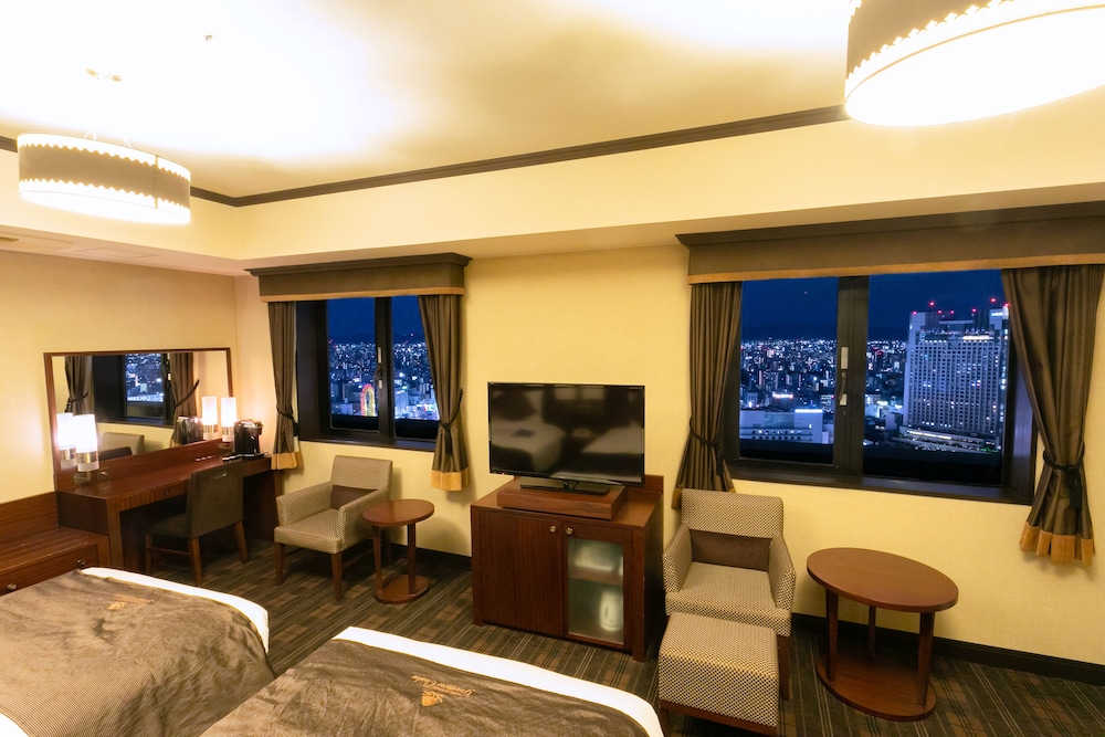 Deluxe Twin Room, Non Smoking, City View (High Floor)