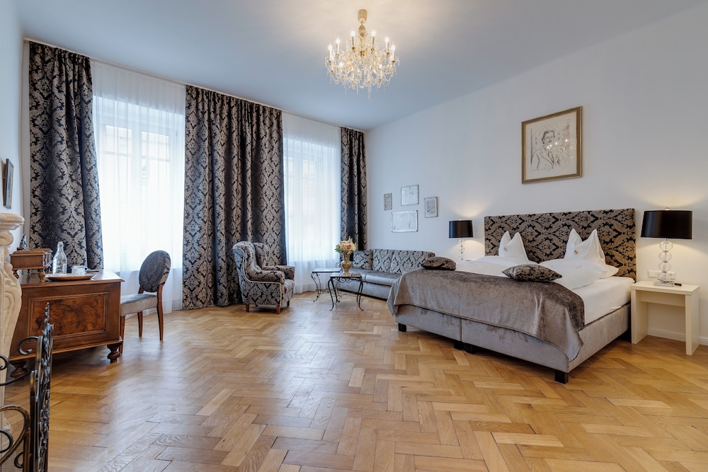 Junior Studio Suite, City View photo 1