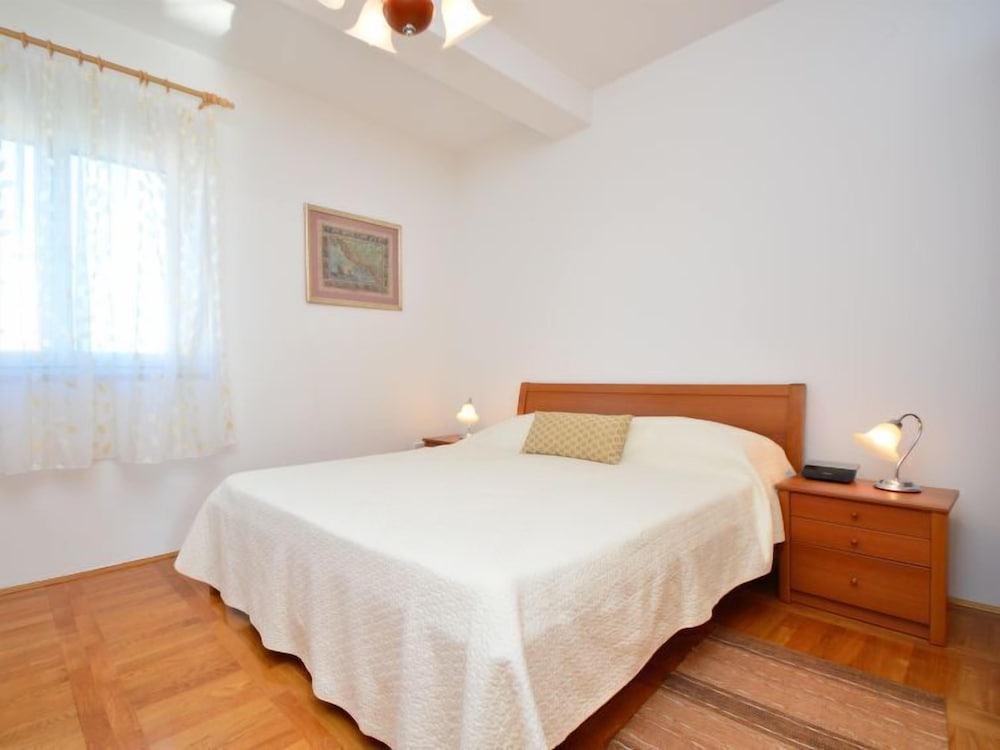 Villa photo 1