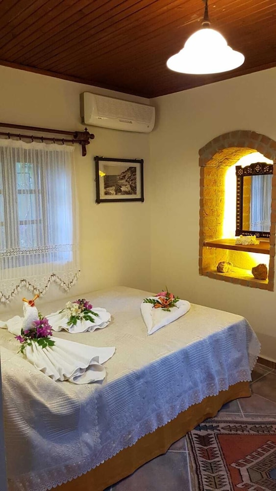 Standard Double Room Single Use photo 3