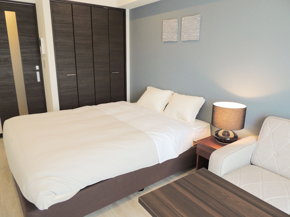 Double Room, Non Smoking - Photo 7