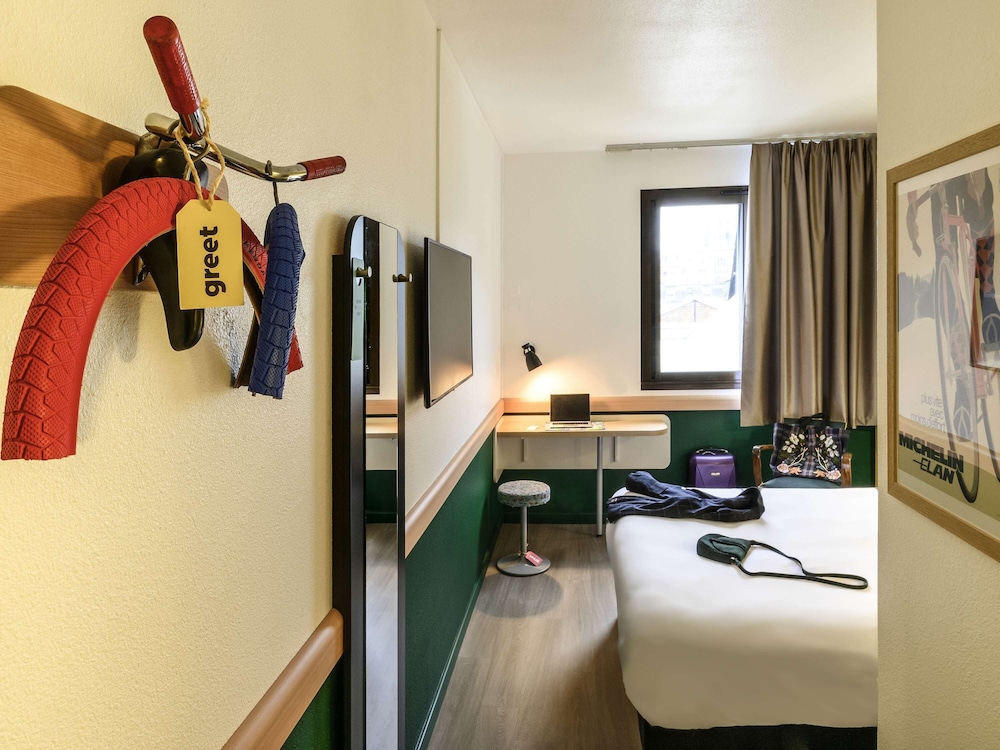 Room, 1 Double Bed (Pure) photo 1
