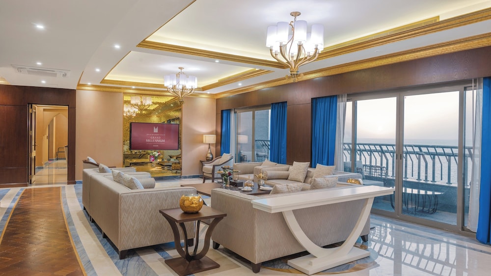 Royal Suite - Photo 11