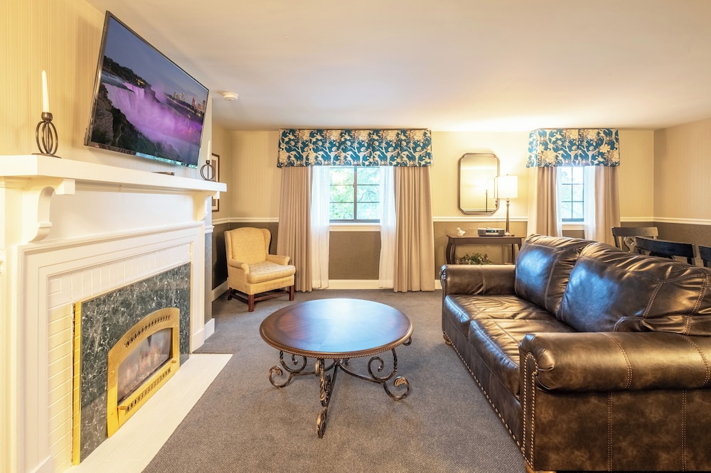 The Stratford Two Bedroom Suite