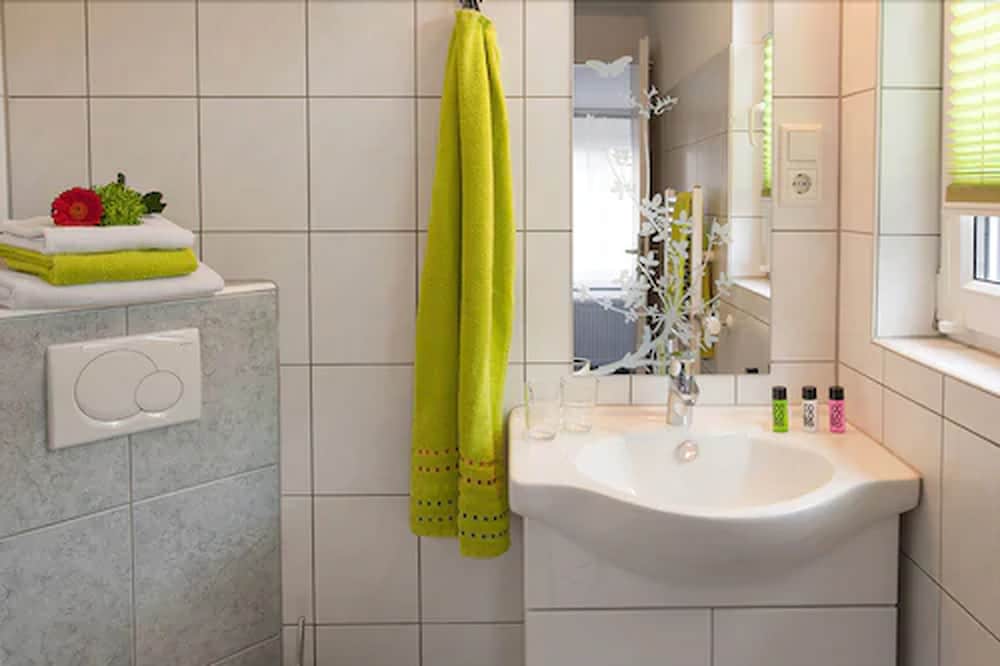 Double Room - Photo 7