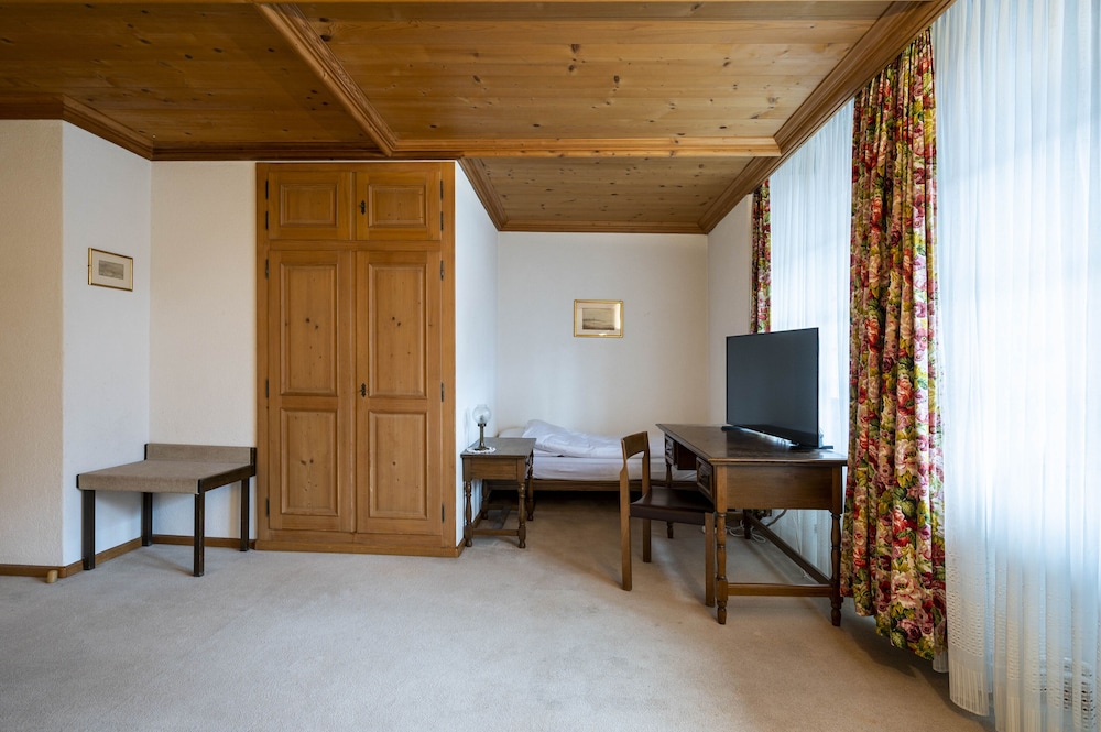 Standard Double Room photo 3