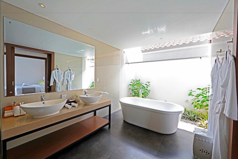 Villa, 1 Bedroom, Private Pool, Garden Area photo 2