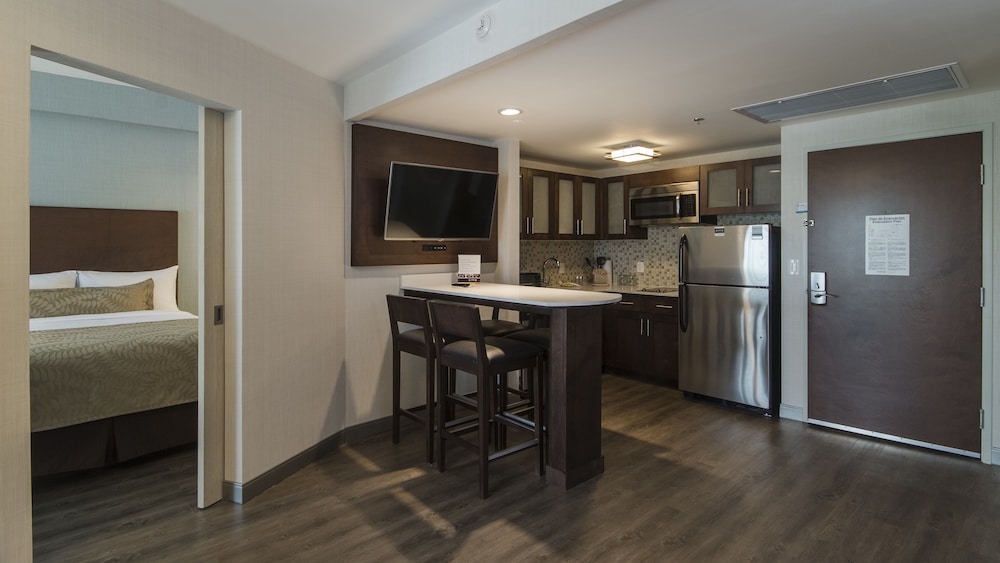 Studio Suite, Kitchen, Mountain View photo 2