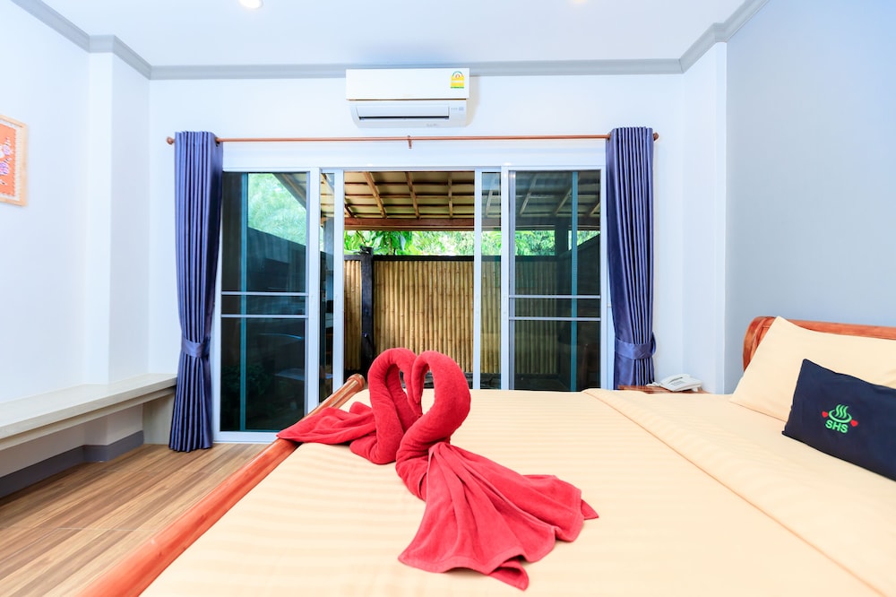 Deluxe Double Room - Photo 7