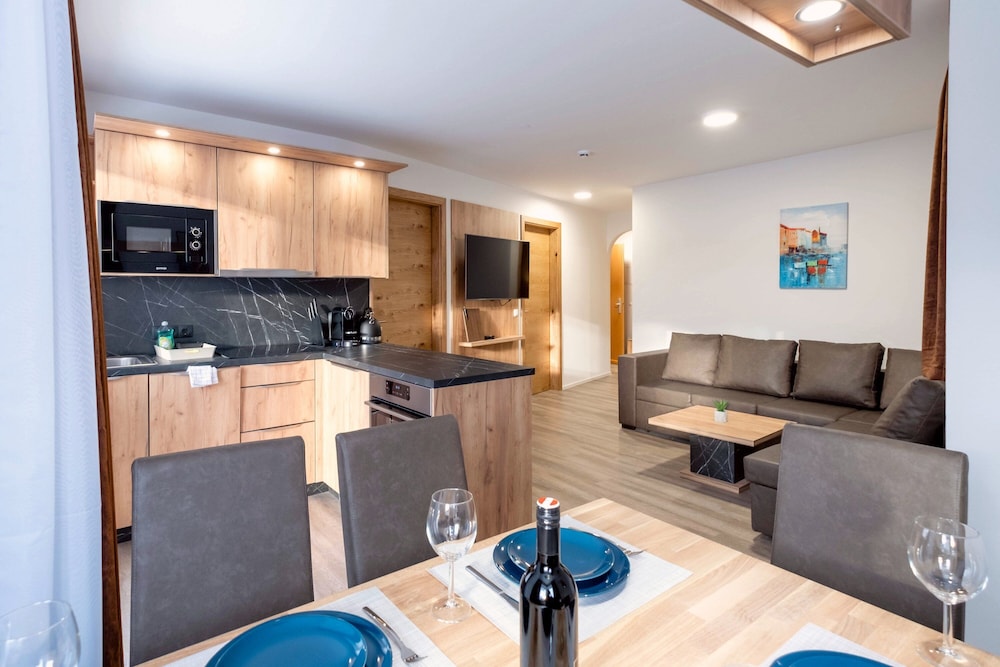 Apartment, 2 Bedrooms, Sauna, Mountain View