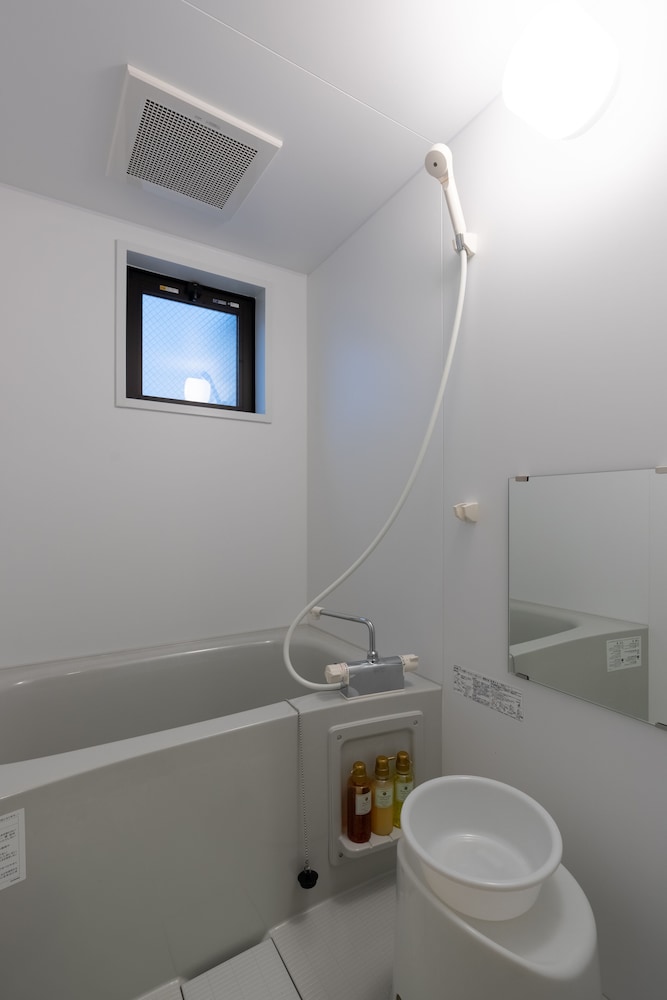Room (202) photo 2