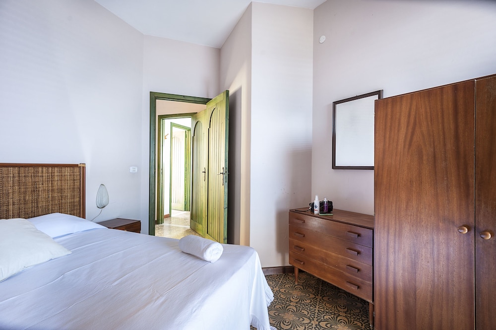 Standard Apartment, 2 Bedrooms, Balcony, Beachfront