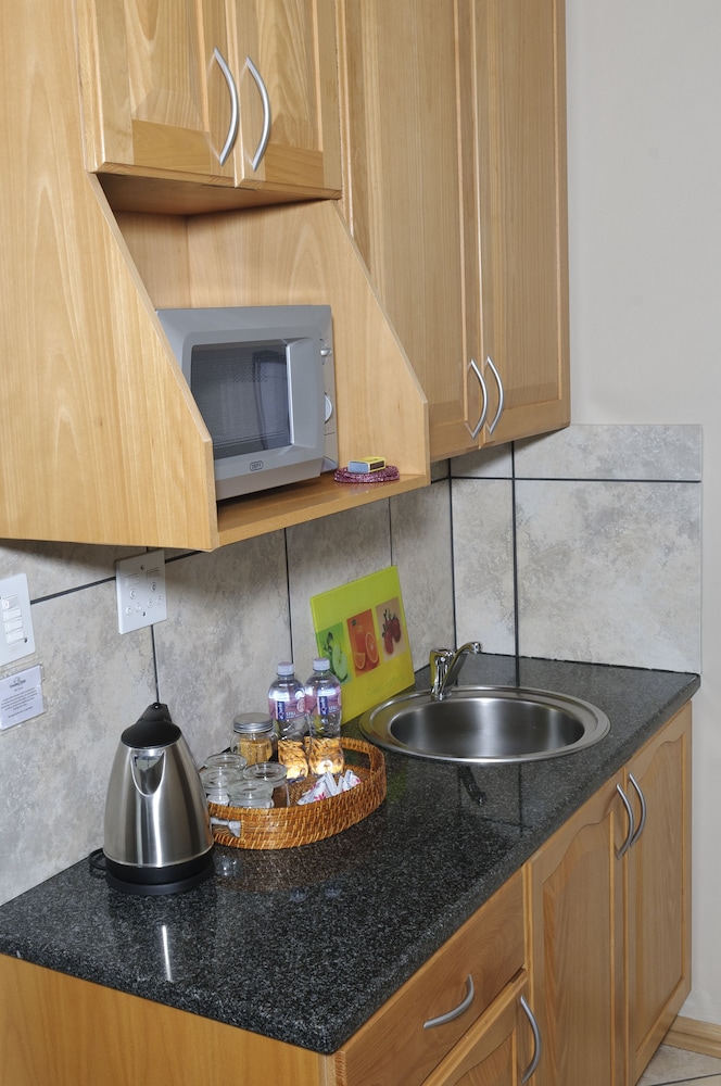 Luxury Double Room, 1 King Bed, Non Smoking, Mountain View photo 2