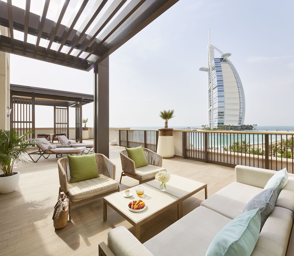 Suite (Burj View)