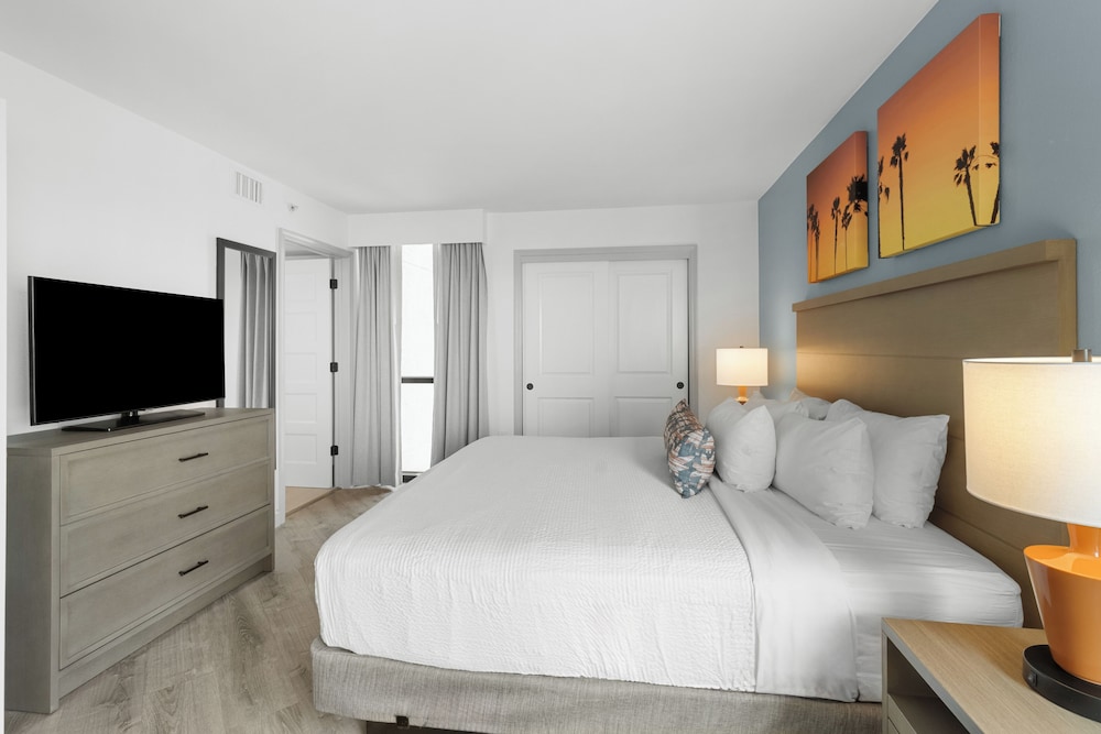 North Tower Ocean View Deluxe Two Bedroom Condo photo 3
