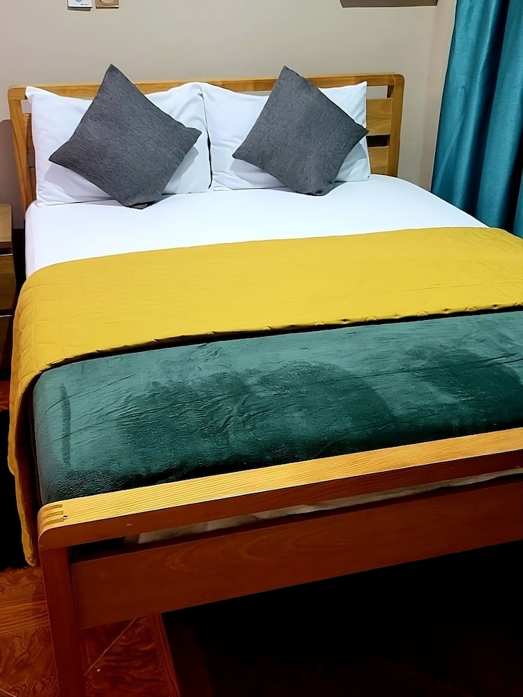 Standard Double Room, Multiple Beds photo 3