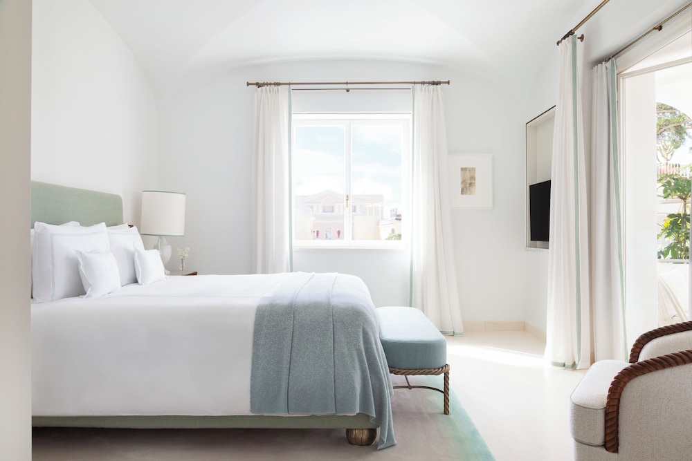 Suite (Prestige)