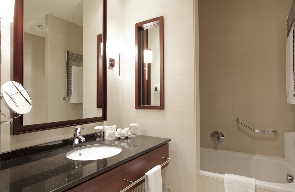 Superior Single Room thumbnail 5