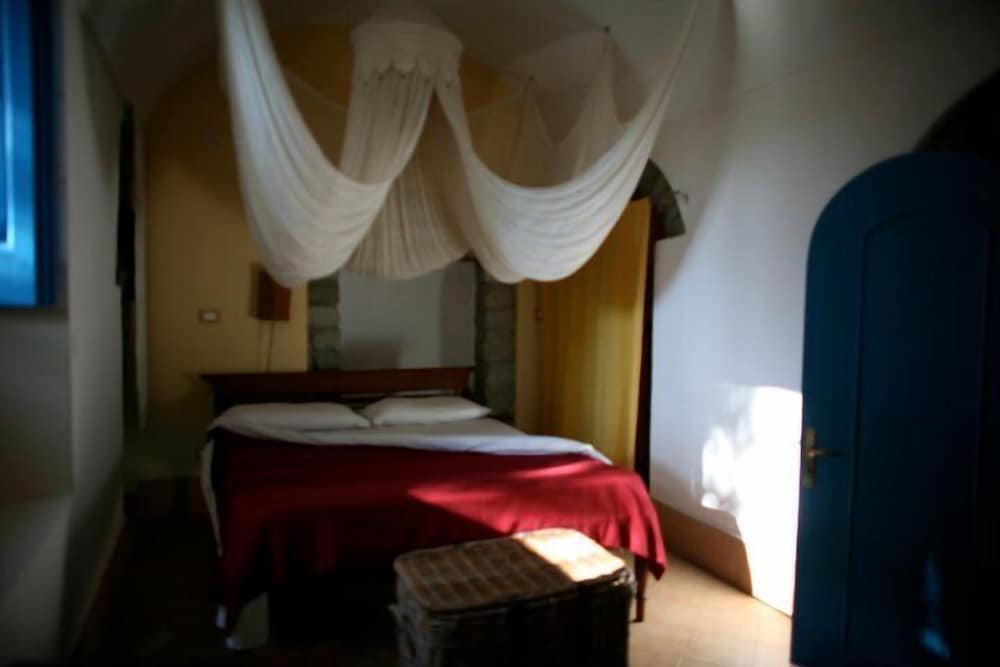 Honeymoon Room