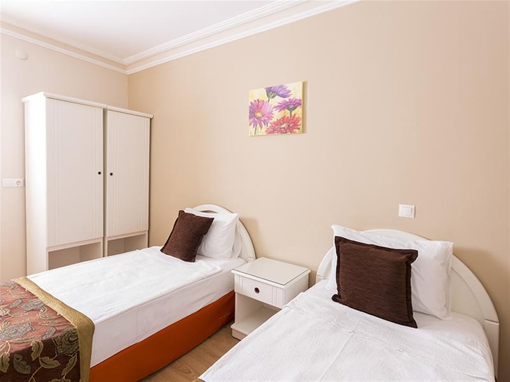 Family Suite, 2 Bedrooms - Photo 3