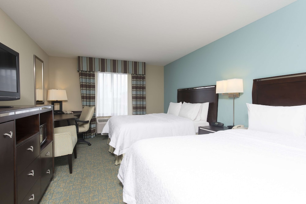 Room, 2 Queen Beds, Accessible, Non Smoking - Photo 2