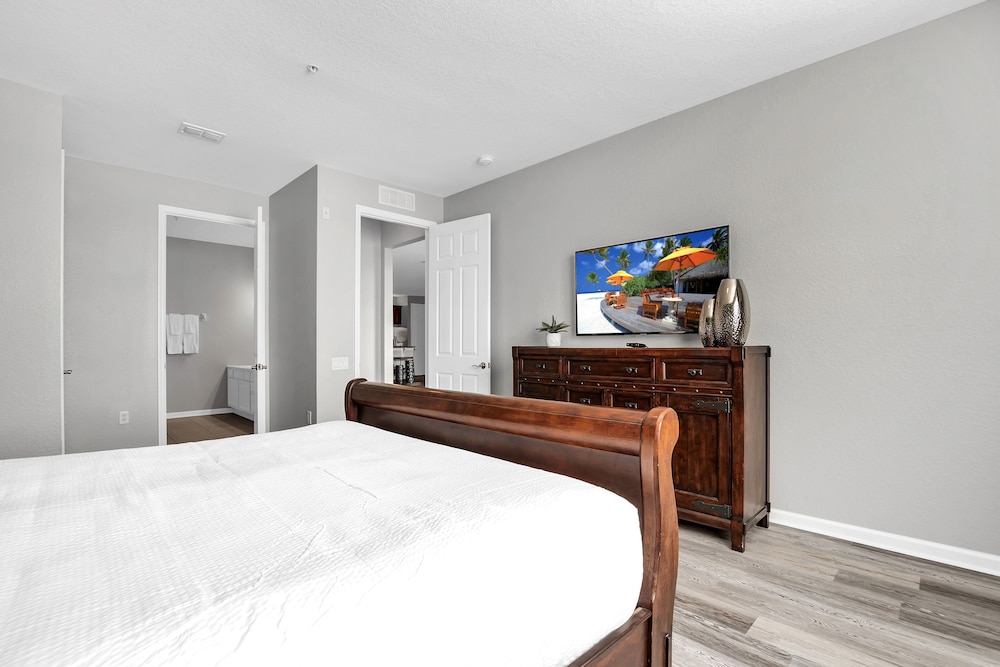 Apartment (3 Bedrooms)