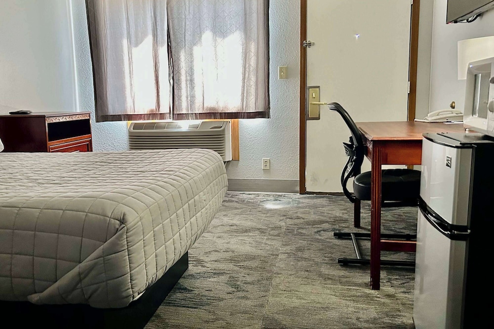Room, 1 Queen Bed, Non Smoking