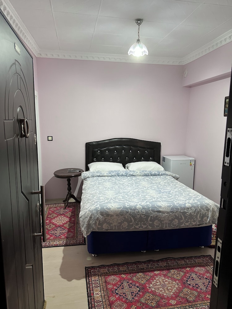 Economy Room photo 3