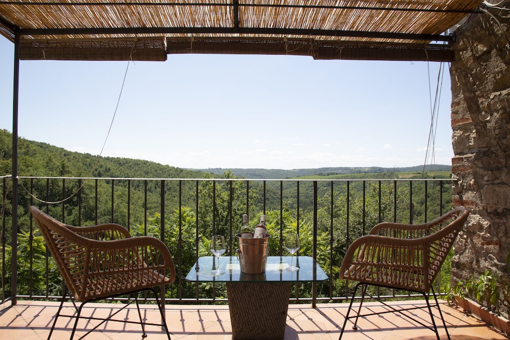 Borgo Junior Suite private garden/Terrace - Photo 1