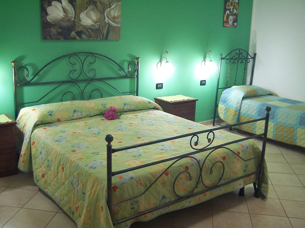 Family Triple Room, Garden View