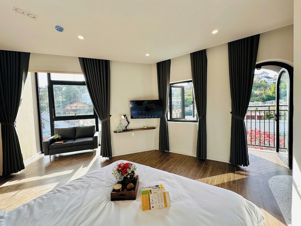 Suite Double with Bathtub
