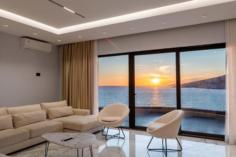 Deluxe Penthouse, Sea View