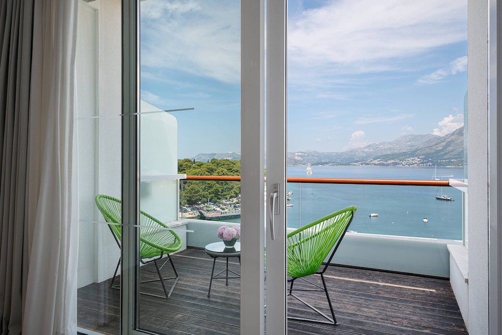 Executive Double Room, Balcony, Sea View