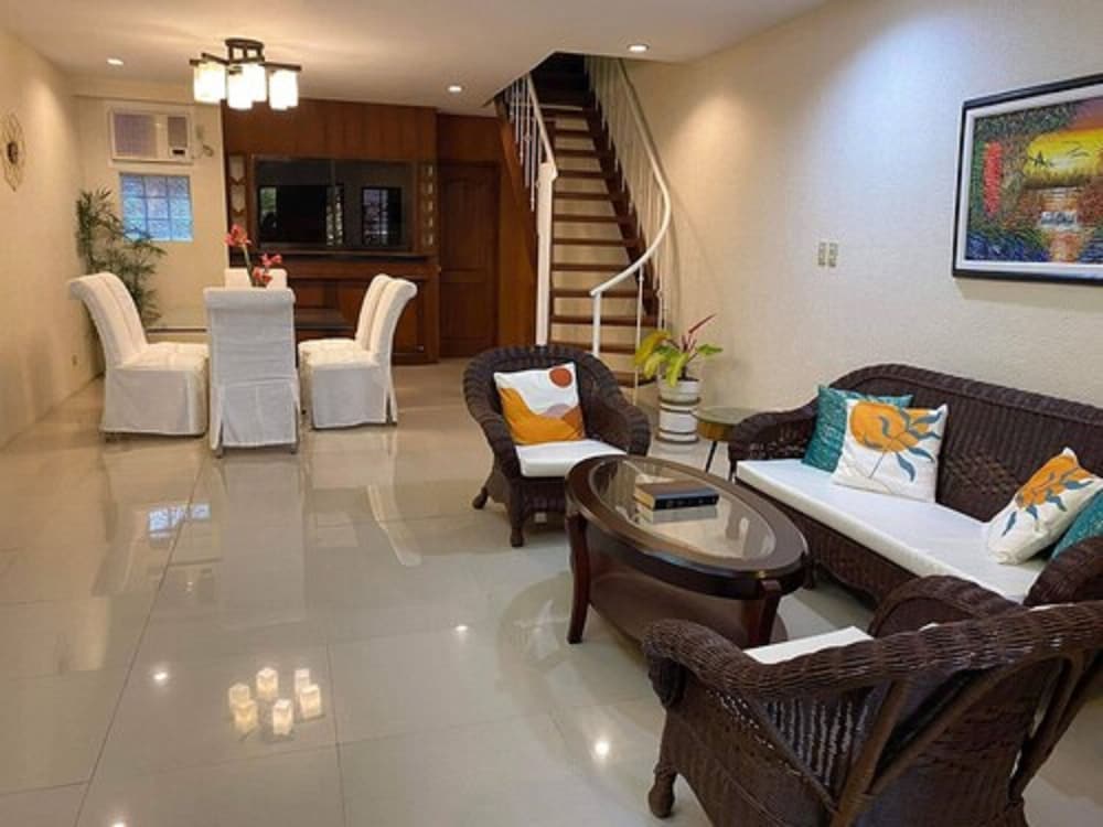 Executive Suite photo 3