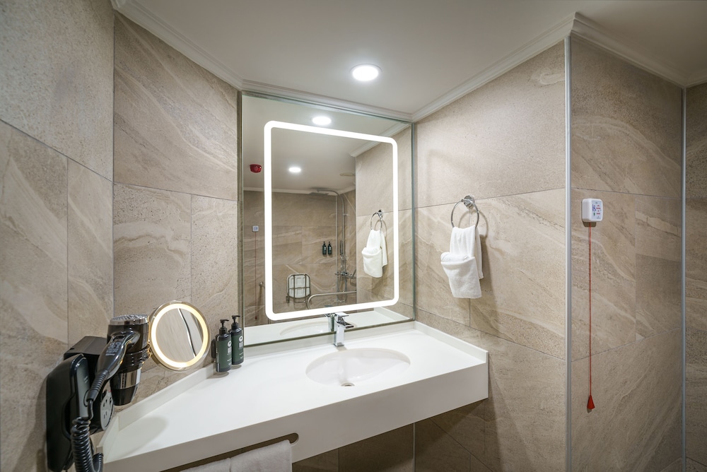 Room, 1 Twin Bed (Land View) - Photo 3