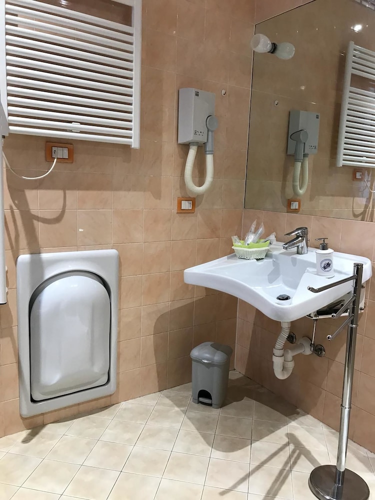Double Room, Accessible photo 2