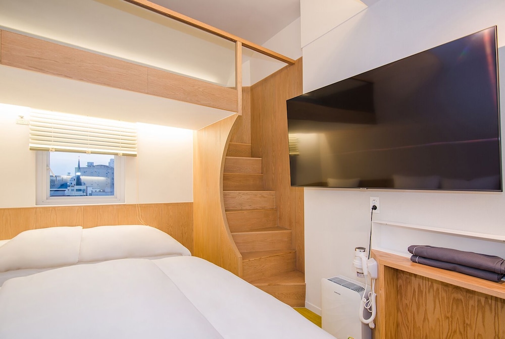Blo By Blo Room - Photo 4