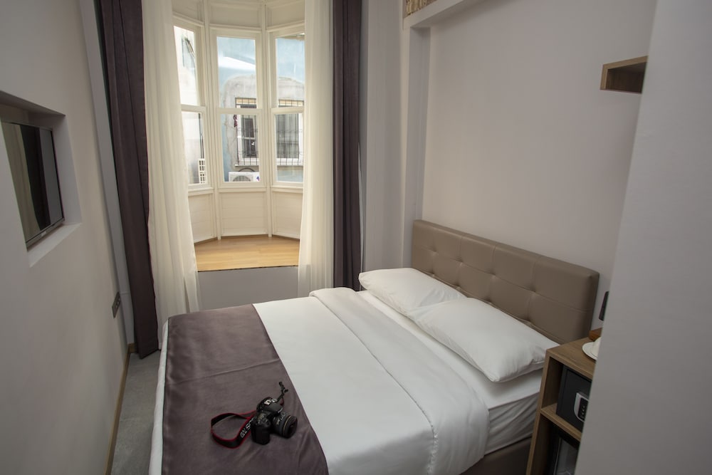 Economy Double Room photo 1