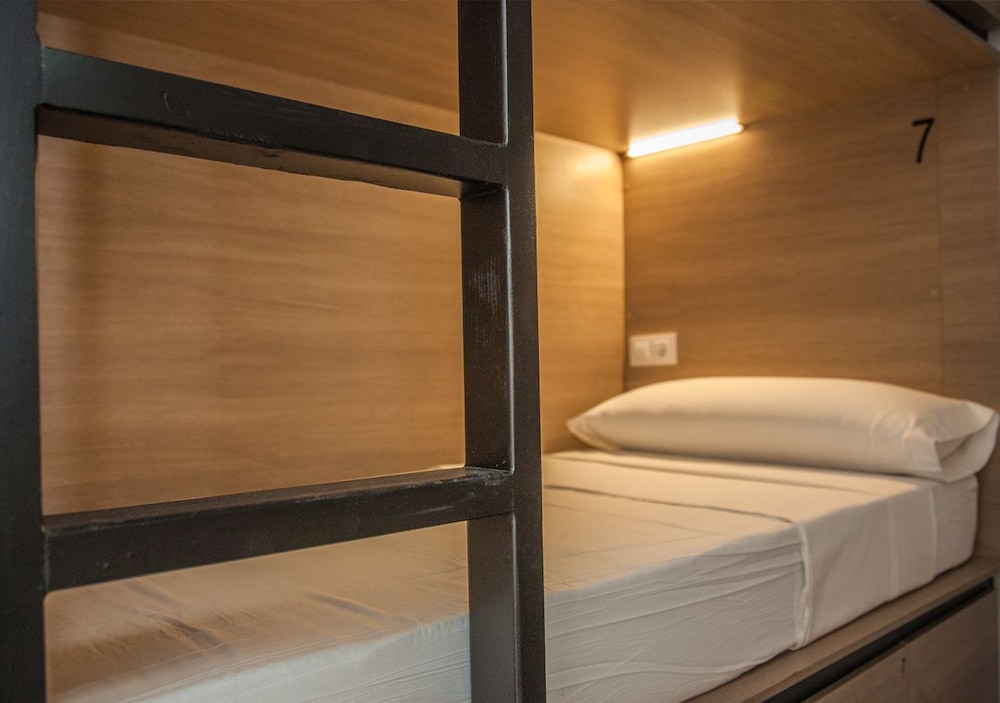 Standard Shared Dormitory, Mixed Dorm, Accessible, Shared Bathroom